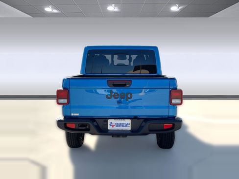 New 2026 Jeep Gladiator Sport AWD/4WD image 10