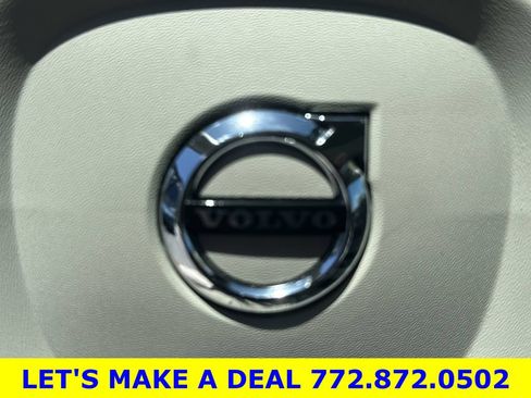Used 2023 Volvo XC60 B5 Plus w/ Protection Package Premier AWD/4WD image 22