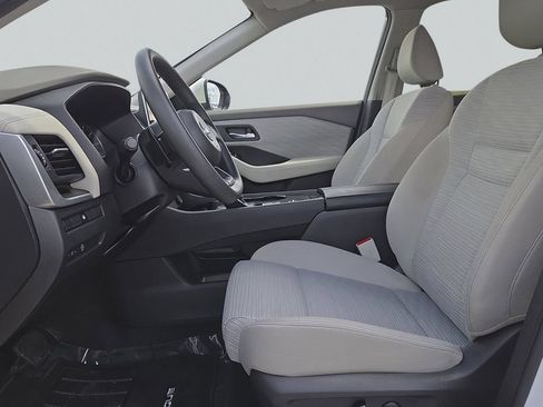 Used 2023 Nissan Rogue SV FWD image 12