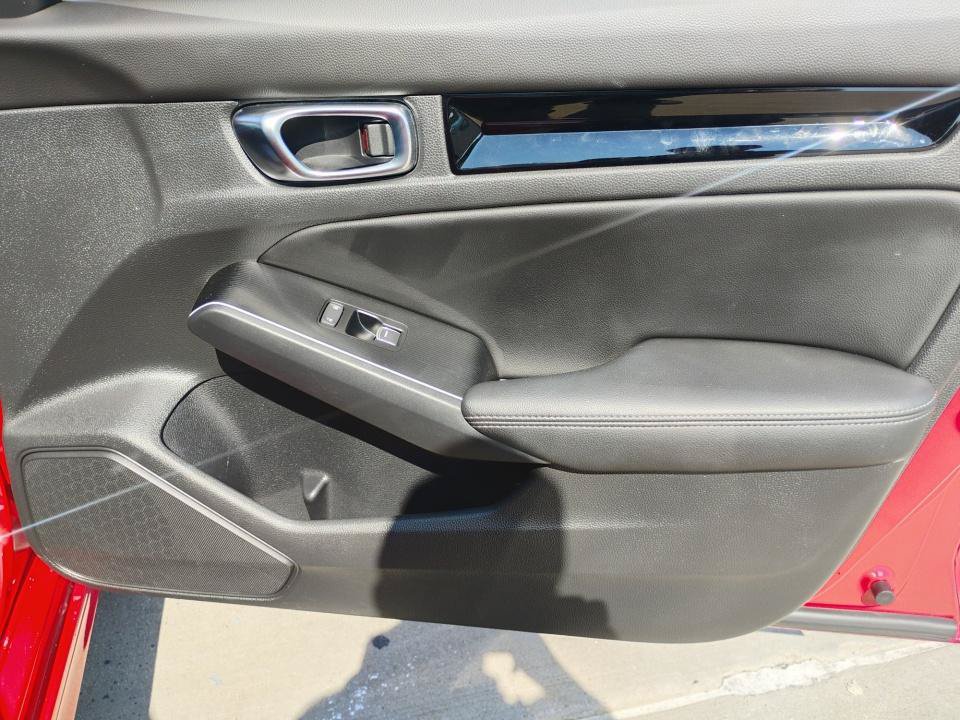 Certified 2025 Honda Civic Sport Touring image 31