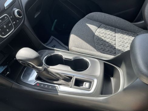 Used 2024 Chevrolet Equinox LT w/ LPO, Floor Liner Package FWD image 20