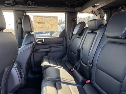New 2025 Ford Bronco Outer Banks w/ Sasquatch Package image 10