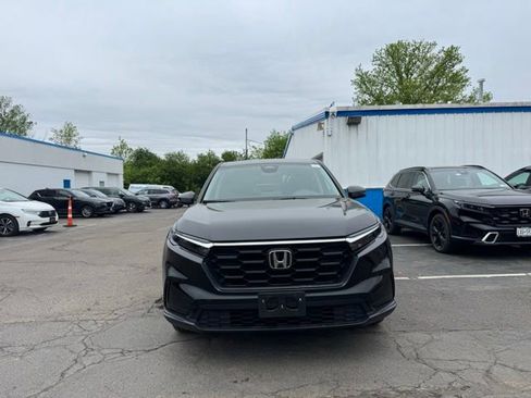 Used 2026 Honda CR-V LX image 3
