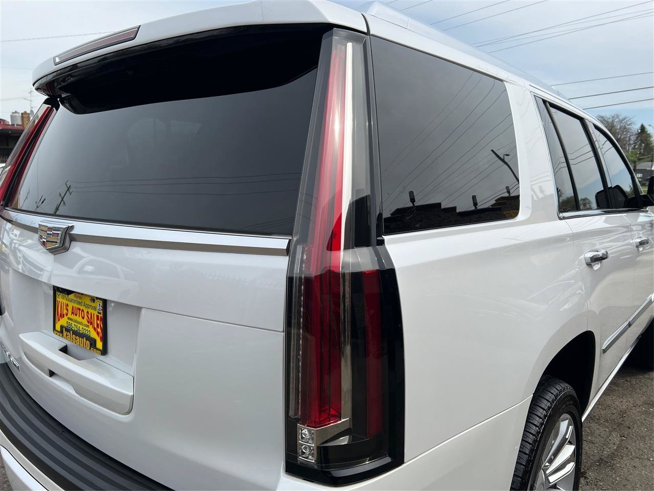 Used 2017 Cadillac Escalade Platinum AWD/4WD image 20