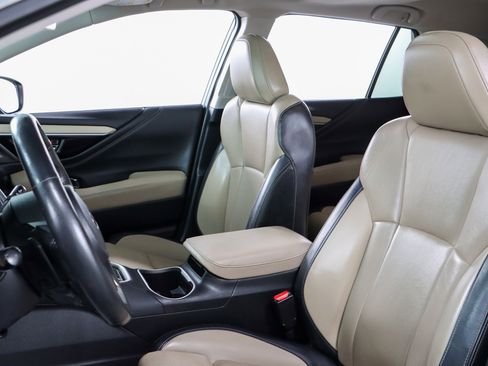 Used 2020 Subaru Outback Limited image 24