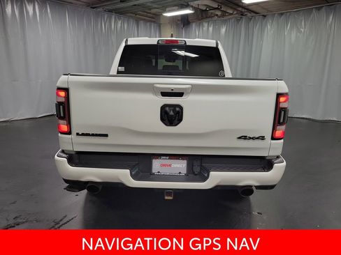 Used 2022 RAM 1500 Laramie AWD/4WD image 7