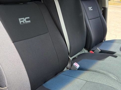 Used 2010 Toyota Tundra 2WD Double Cab w/ Tow Pkg image 16