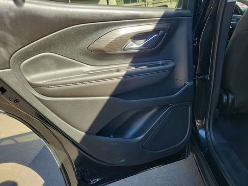 Used 2023 GMC Terrain SLE w/ Elevation Edition image 14