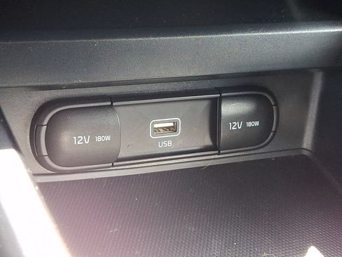 Used 2022 Kia Soul LX w/ Technology Package FWD image 23