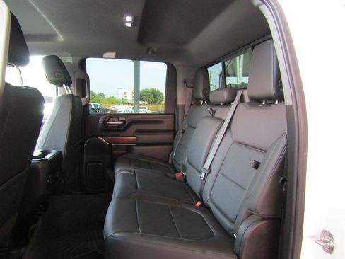 Used 2021 Chevrolet Silverado 2500 LT w/ Texas Edition AWD/4WD image 9