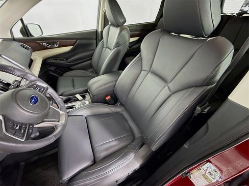 Used 2022 Subaru Ascent Touring image 5