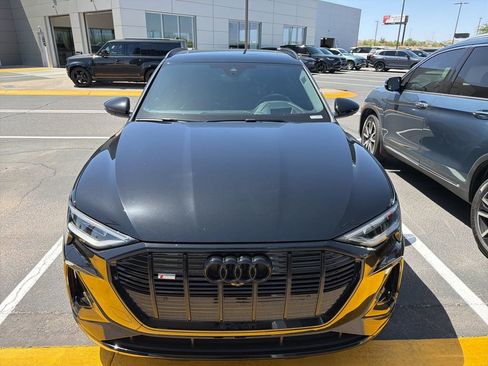Used 2023 Audi e-tron Chronos AWD/4WD image 2