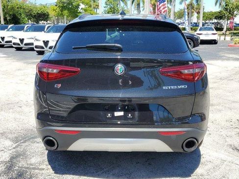 Used 2018 Alfa Romeo Stelvio Ti Sport AWD/4WD image 6