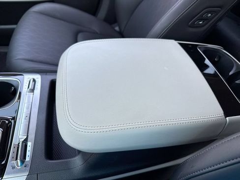 Used 2024 Kia Carnival SX FWD image 21