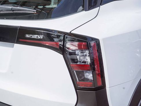 Used 2025 Nissan Kicks S FWD image 8