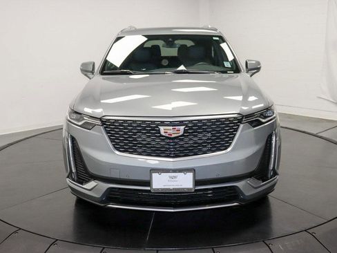 Certified 2025 Cadillac XT6 Premium Luxury image 8
