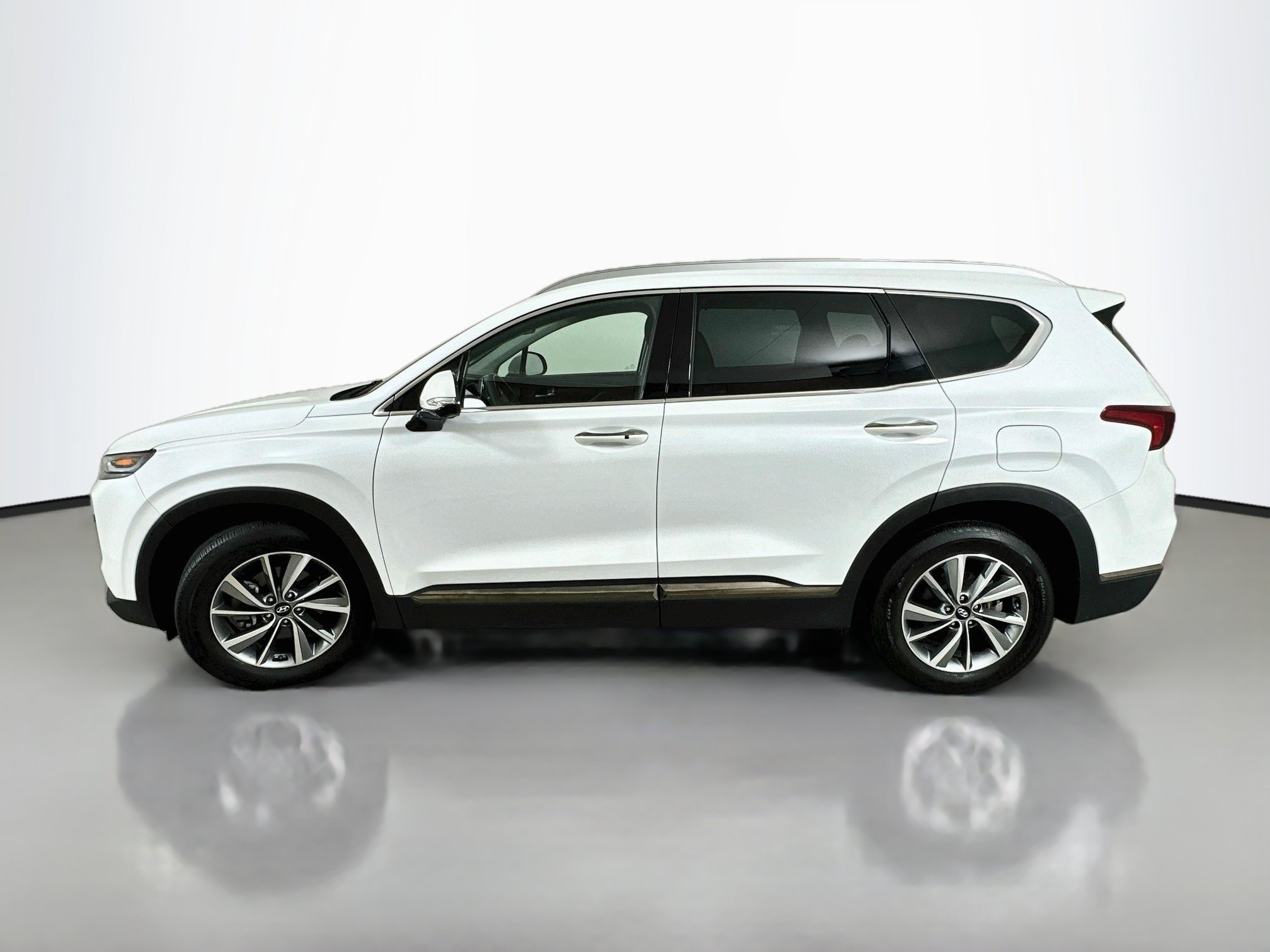 Used 2020 Hyundai Santa Fe Limited AWD/4WD image 4