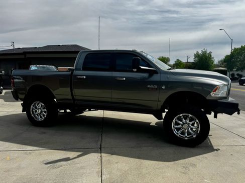 Used 2012 RAM 2500 SLT w/ Cold Weather Group image 5