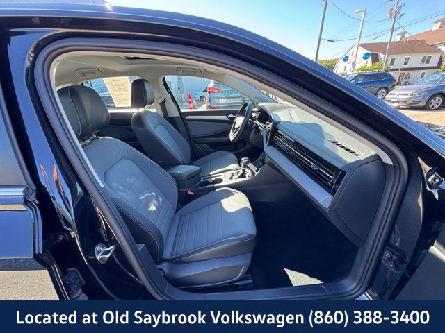 Certified 2025 Volkswagen Jetta SE FWD image 24
