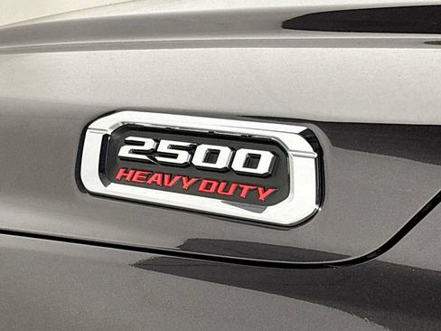 New 2026 RAM 2500 Laramie AWD/4WD image 23