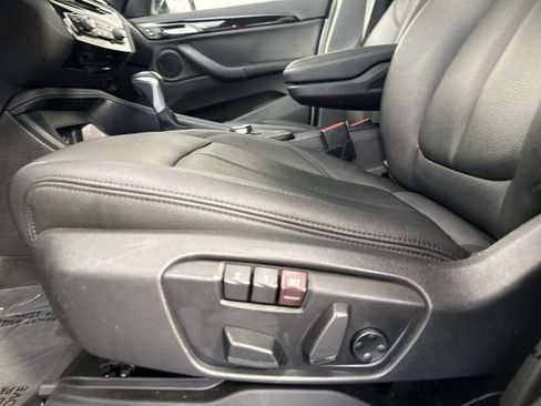 Used 2019 BMW X1 xDrive28i w/ Convenience Package AWD/4WD image 22