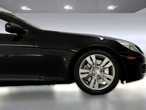 Used 2009 Mercedes-Benz SLK 350 image 23
