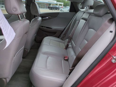 Used 2016 Chevrolet Malibu LT w/ Leather Package FWD image 13