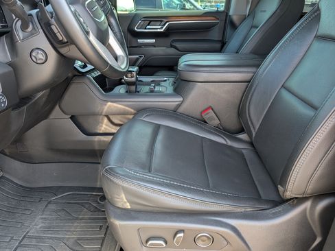 Used 2024 GMC Sierra 1500 Denali w/ Denali Reserve Package AWD/4WD image 14