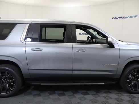 New 2025 Chevrolet Suburban Premier w/ LPO, Illumination Package image 4