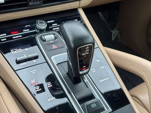 Used 2019 Porsche Cayenne AWD/4WD image 21