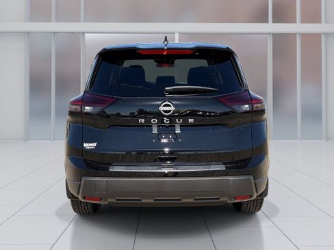 New 2026 Nissan Rogue SV w/ Cold Weather Package FWD image 5