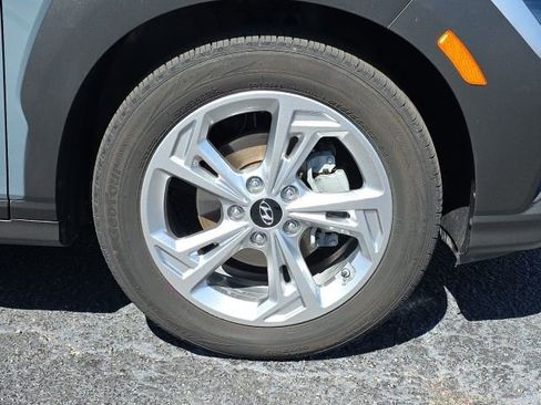 Certified 2022 Hyundai Kona SEL image 21