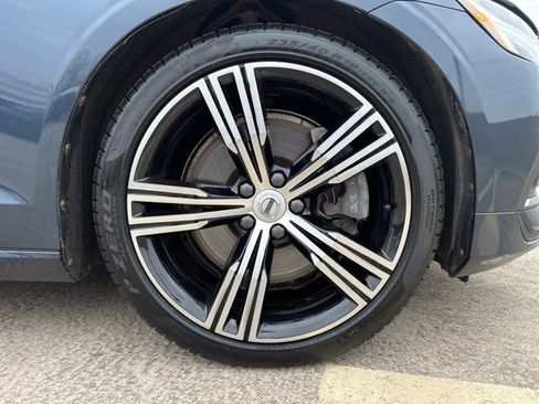 Used 2020 Volvo S60 T6 Inscription image 10