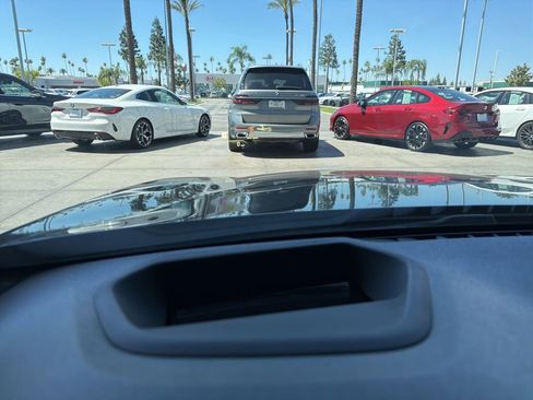 Used 2019 BMW 540i w/ Convenience Package image 19