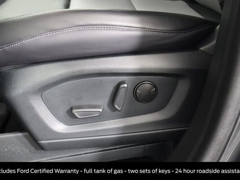 Used 2023 Ford Explorer XLT w/ Equipment Group 202A image 11