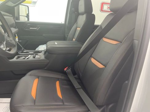 New 2026 GMC Sierra 2500 AT4 AWD/4WD image 18