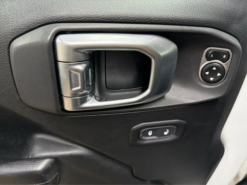 Used 2020 Jeep Wrangler Unlimited Sport image 25