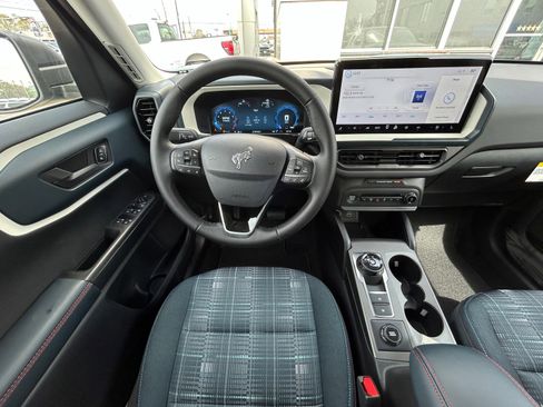 New 2025 Ford Bronco Sport Heritage w/ Convenience Package image 10