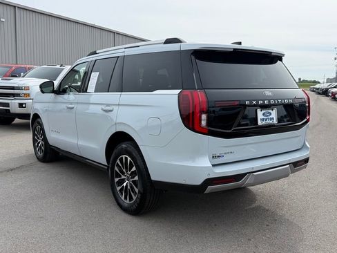Used 2025 Ford Expedition Platinum AWD/4WD image 40