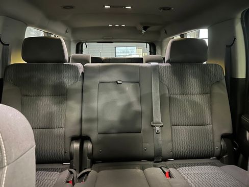 Used 2018 GMC Yukon XL SLE image 34