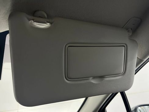 Used 2024 Nissan Versa SV w/ Trunk Package image 74