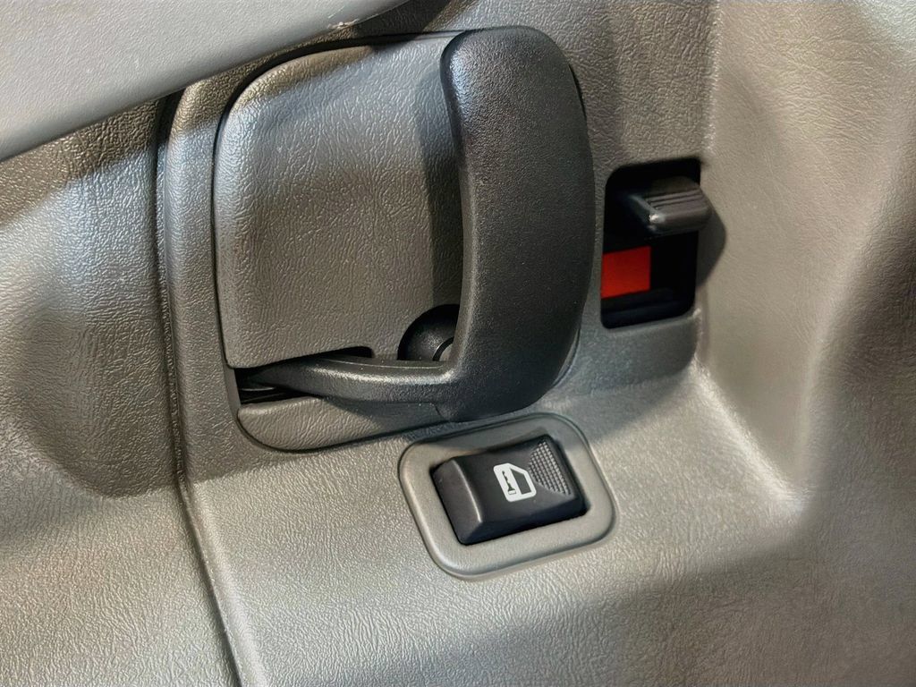 Used 2025 GMC Savana 2500 w/ Driver Convenience Package RWD image 17