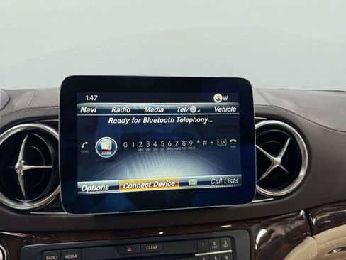 Used 2018 Mercedes-Benz SL 550 image 44