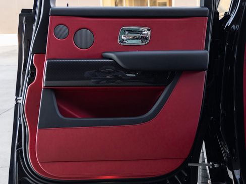 New 2026 Rolls-Royce Cullinan Black Badge image 52