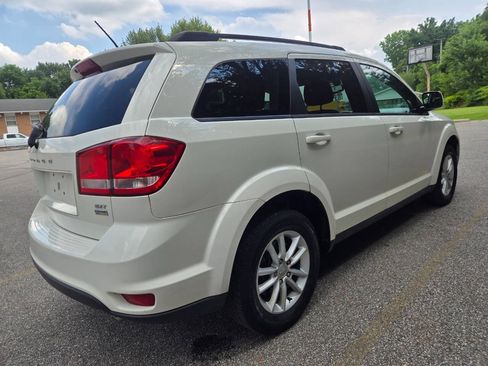 Used 2014 Dodge Journey SXT FWD image 10
