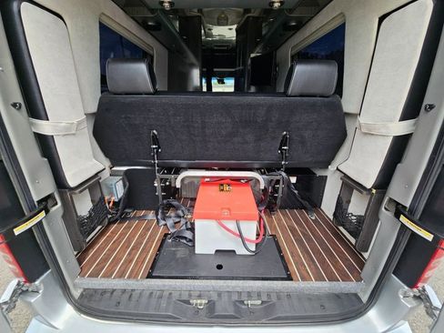 Used 2014 Mercedes-Benz Sprinter 3500 image 57