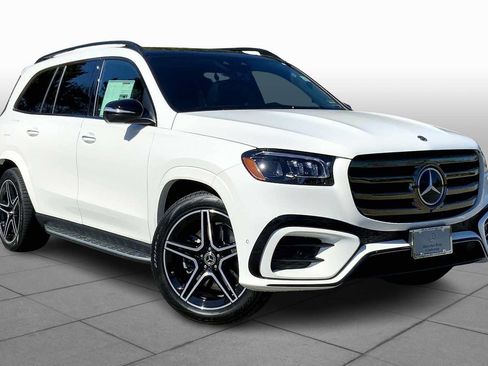 Used 2026 Mercedes-Benz GLS 450 4MATIC image 2
