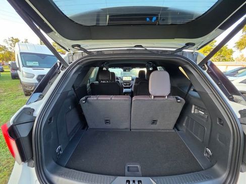 New 2026 Ford Explorer Platinum w/ LUX Leather Package image 24