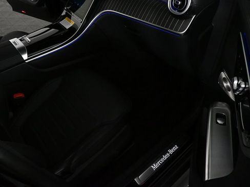 New 2026 Mercedes-Benz GLB 250 image 22