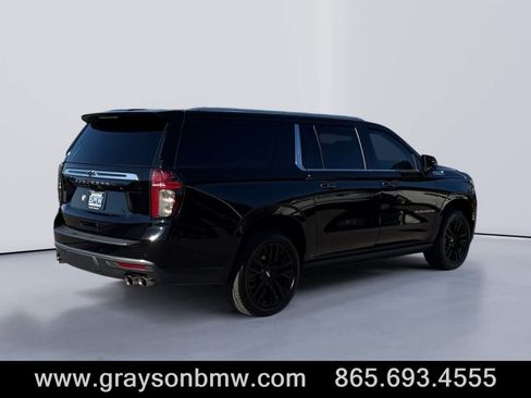 Used 2021 Chevrolet Suburban High Country w/ Premium Package image 3